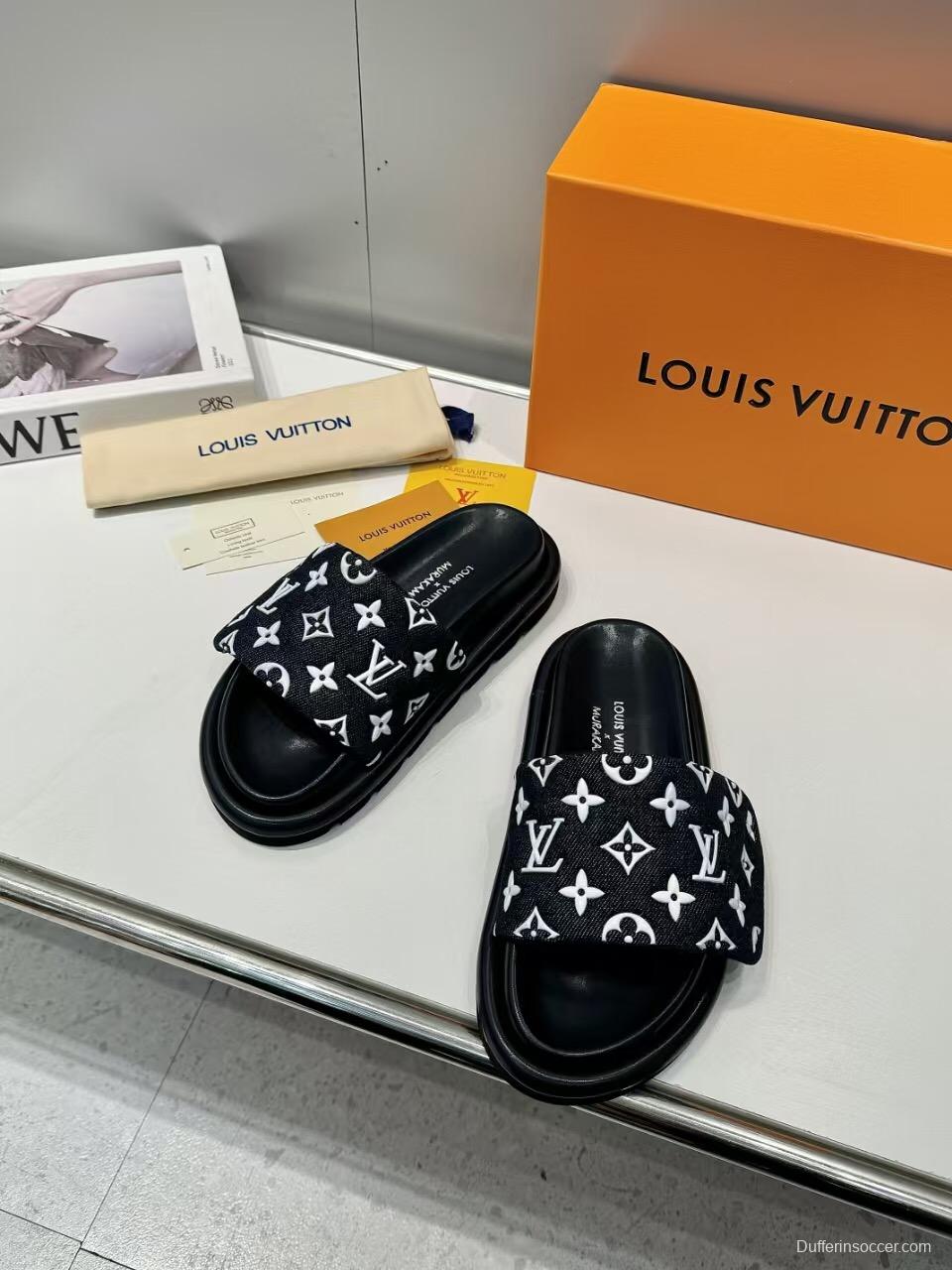 2025 Slippers Louis Vuitton Black White Fabric Pool Pillow Comfort KFY00230