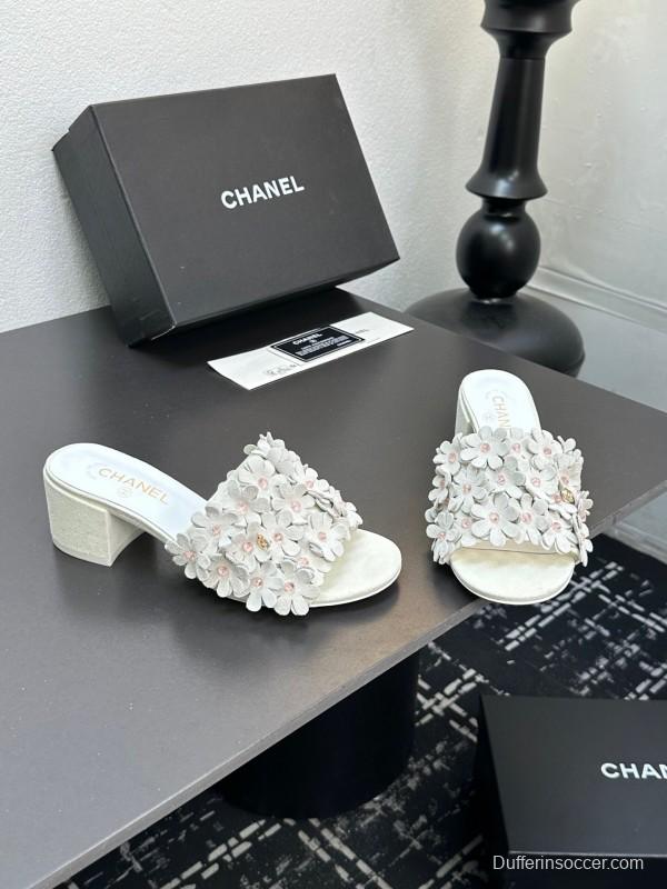 2025 Women Chanel White Leather Sandals
