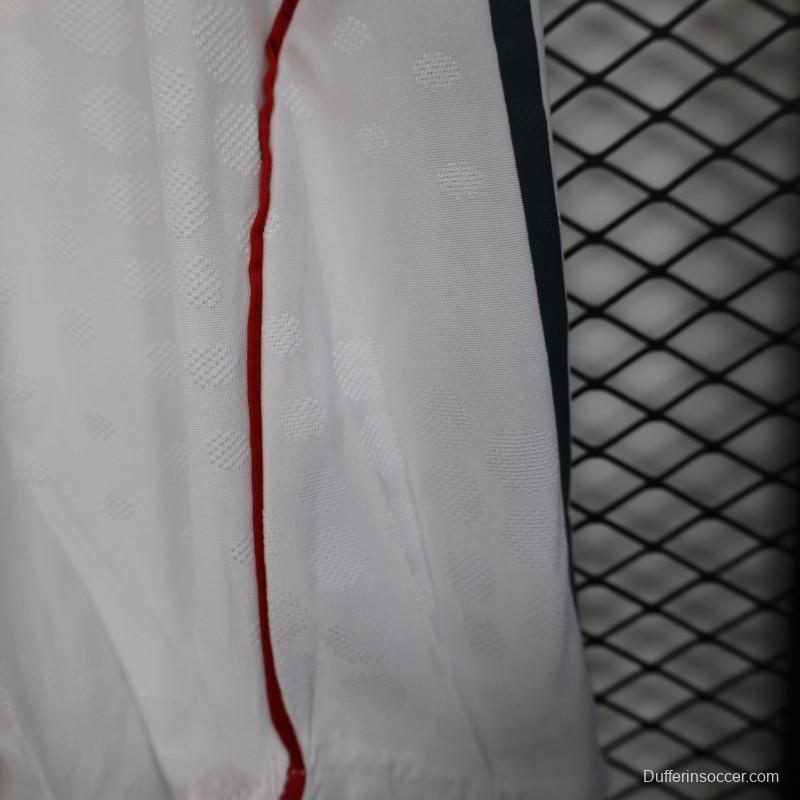 Player Version 25/26 Bayern Munich Home Shorts