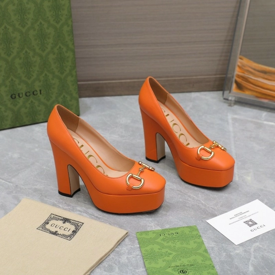 2025 Women Gucci Orange Leather Platform Pumps KFY00320