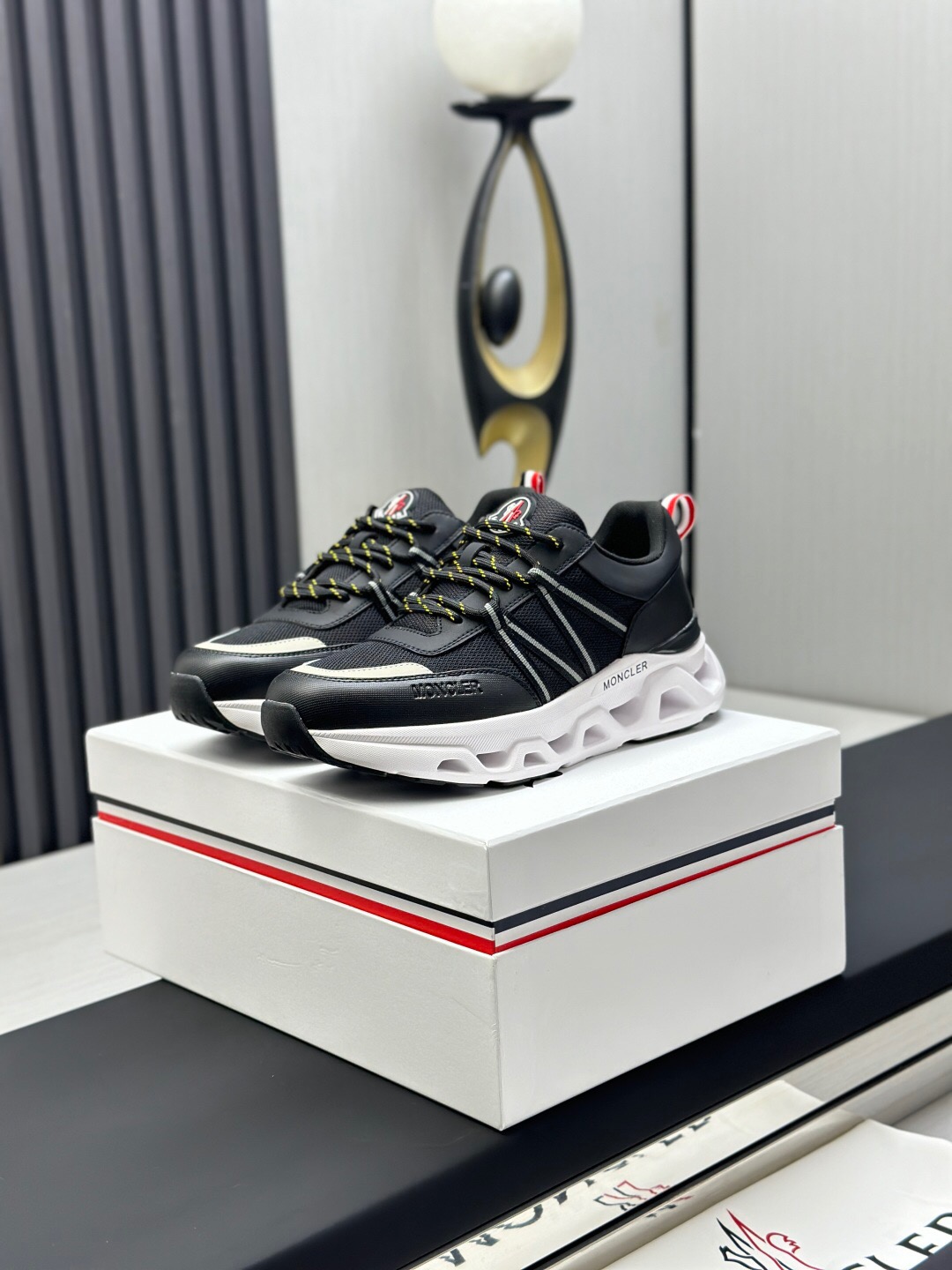 2025 Unisex Moncler Black Nylon Rubber Outdoor Sneakers AS00390