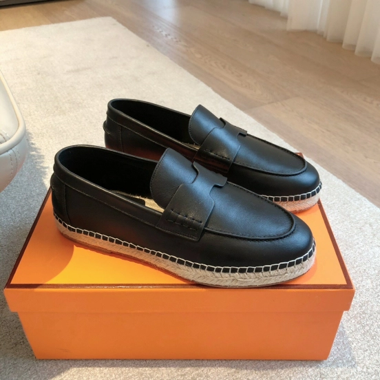 2025 Unisex Hermès Black Calfskin Leather Loafers AS00380