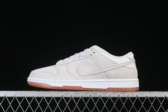 Nike SB Dunk Low Pro B Skate Shoes in Pale Ivory - HJ0367-100