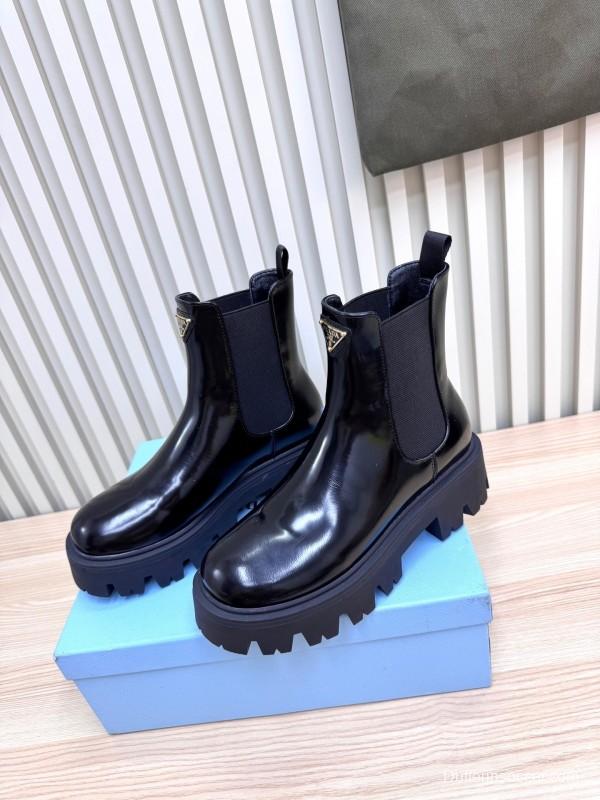 Prada Spring/Summer 2025 Platform Ankle Boots - LY0340