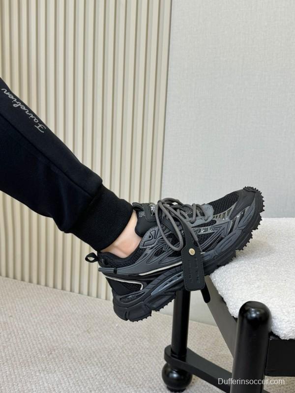 OFF-WHITE Seasonal Collection Lightweight Running Shoes - LY00380