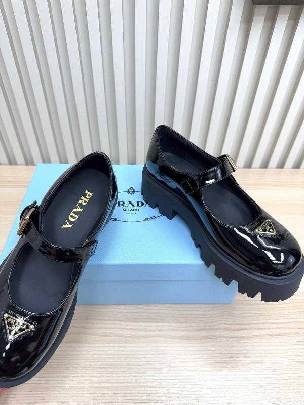 Prada 2025 SS Platform Mary Jane Shoes - LY00300