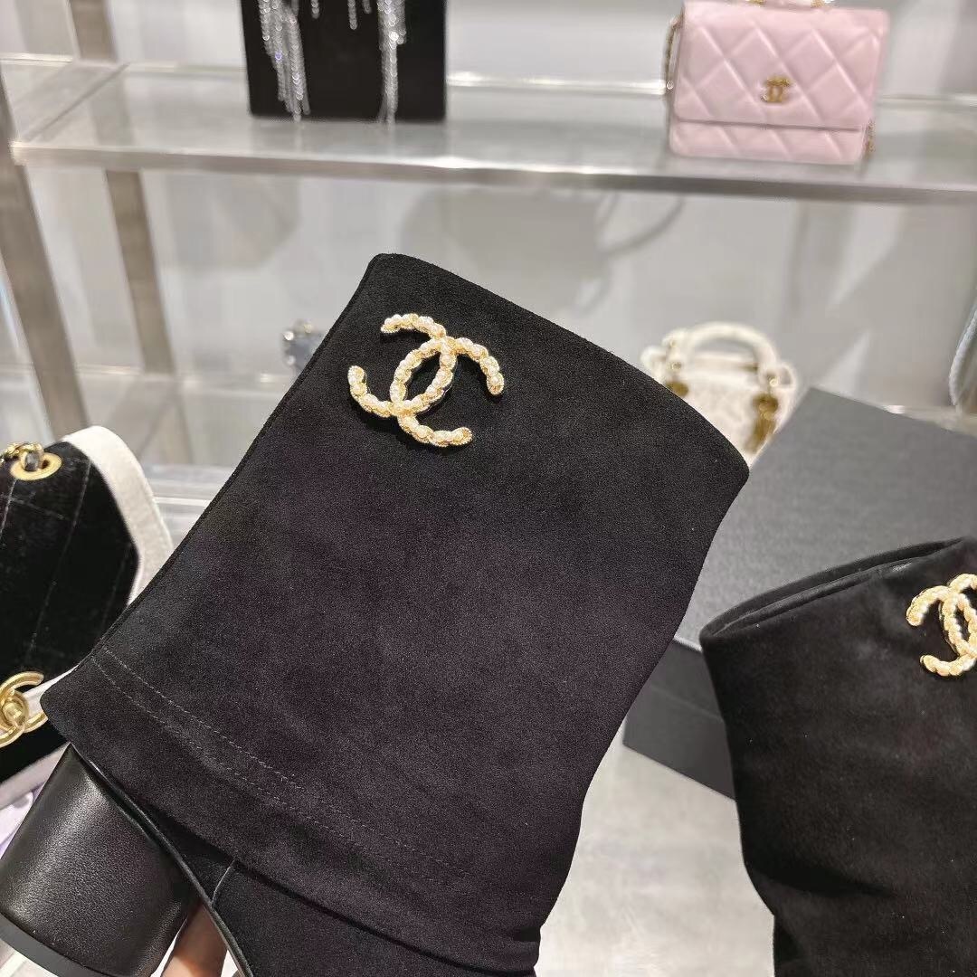 Chanel 2025/SS Autumn Winter Runway Turn-Cuff Chunky Heel Straight Boots Tube Boots with Classic Color Blocking - LY00400