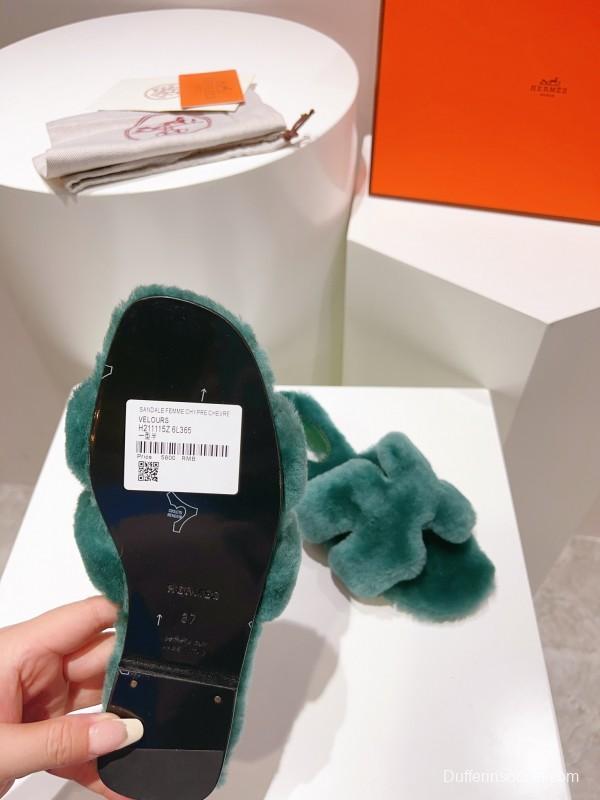 Hermès Teddy Wool H Slippers Flat Sole Fur Slides - LY00240
