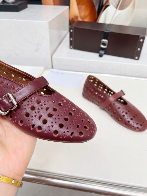 Alaia 2025/SS Perforated Ballet Flats - LY00320