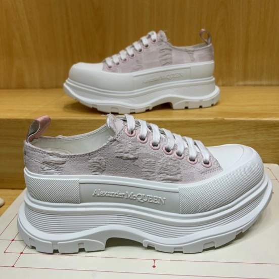 Alexander McQueen Spring Summer 2025 Blue Woven Platform Sneakers - AS00300