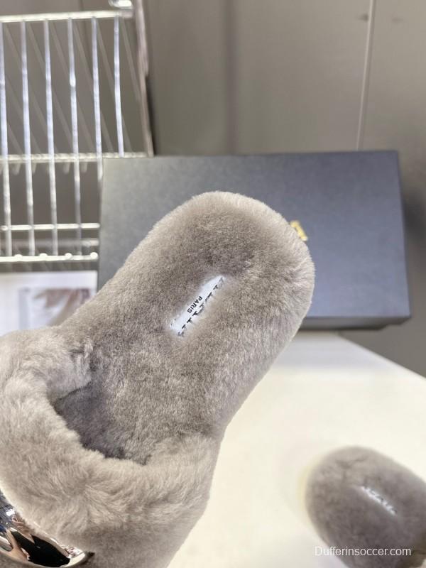 ALAÏA Fall/Winter 2025 Latest Fur Slippers - KFY00230