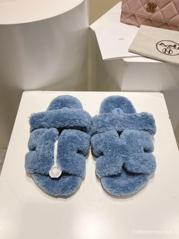 H Love Erjiu Full Wool Slippers with Slightly Curled Wool Design - LY00270