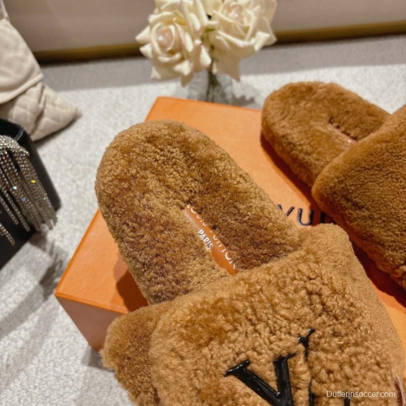 L Brand New Wool Slippers Comfortable Lazy Home Shoes - LY00260