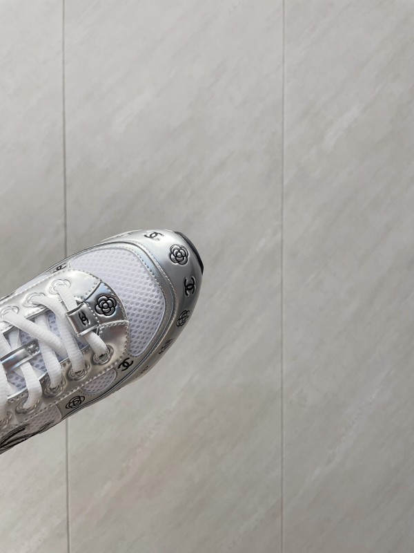 Chanel Silver Horn King II Casual Series Sneakers - KFY00330