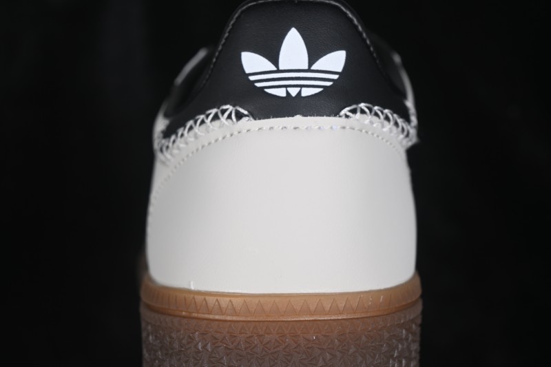 Adidas Handball Spezial Classic Retro Skateboarding Shoes with Suede Upper and Gum Sole - IE3698