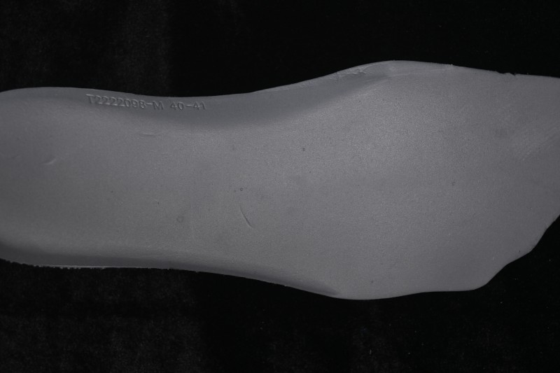 Balenciaga Anatomic Runner Low-Top Lifestyle Sneakers with Five-Toe Structure - WANRN9000