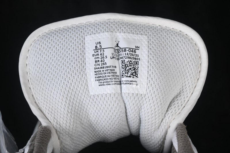Nike Air Jordan 1 Low Retro Basketball Shoes with Classic Colorway and Durable Construction - 553558-046