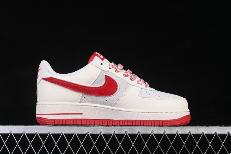 Nike Air Force 1 07 Low Classic Basketball Sneakers for Casual Wear - HT5088-626