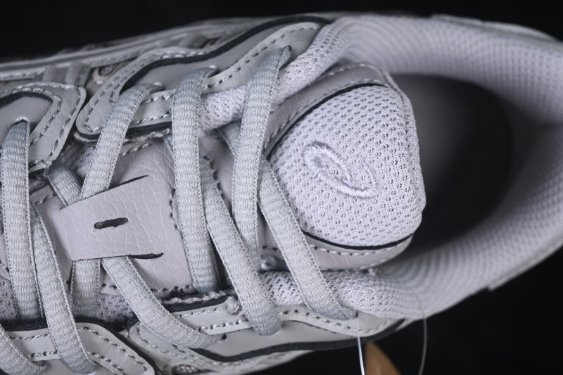 Asics Gel-NYC Retro Running Shoes with Breathable Mesh and Gel Cushioning - 1203A280-021