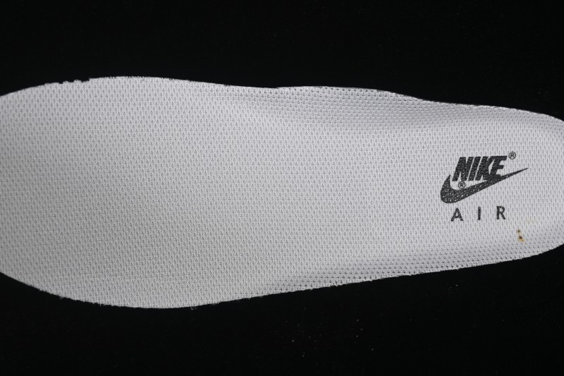 Nike Air Force 1 '07 Low Casual Skateboarding Shoes in White and Black - DF0188-132