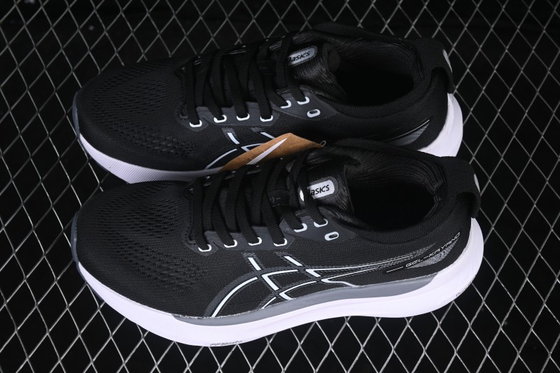 ASICS Gel-Kayano 31 Running Shoes with Breathable Mesh and Advanced Cushioning - 1011B867-002
