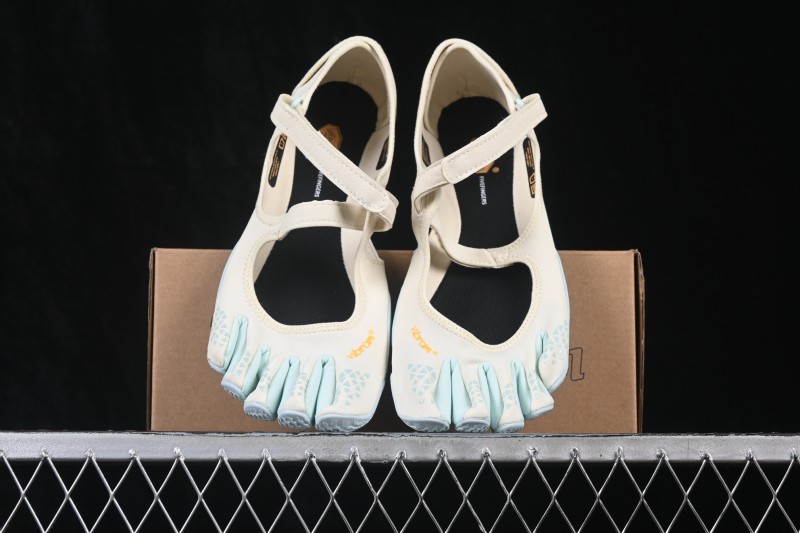 Vibram V-Soul Women's Barefoot Training Shoes with Ballet Five-Toe Design - 26W7205