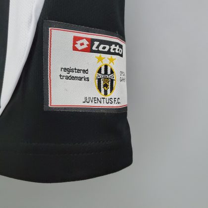 Retro 02/03 Juventus Home Jersey